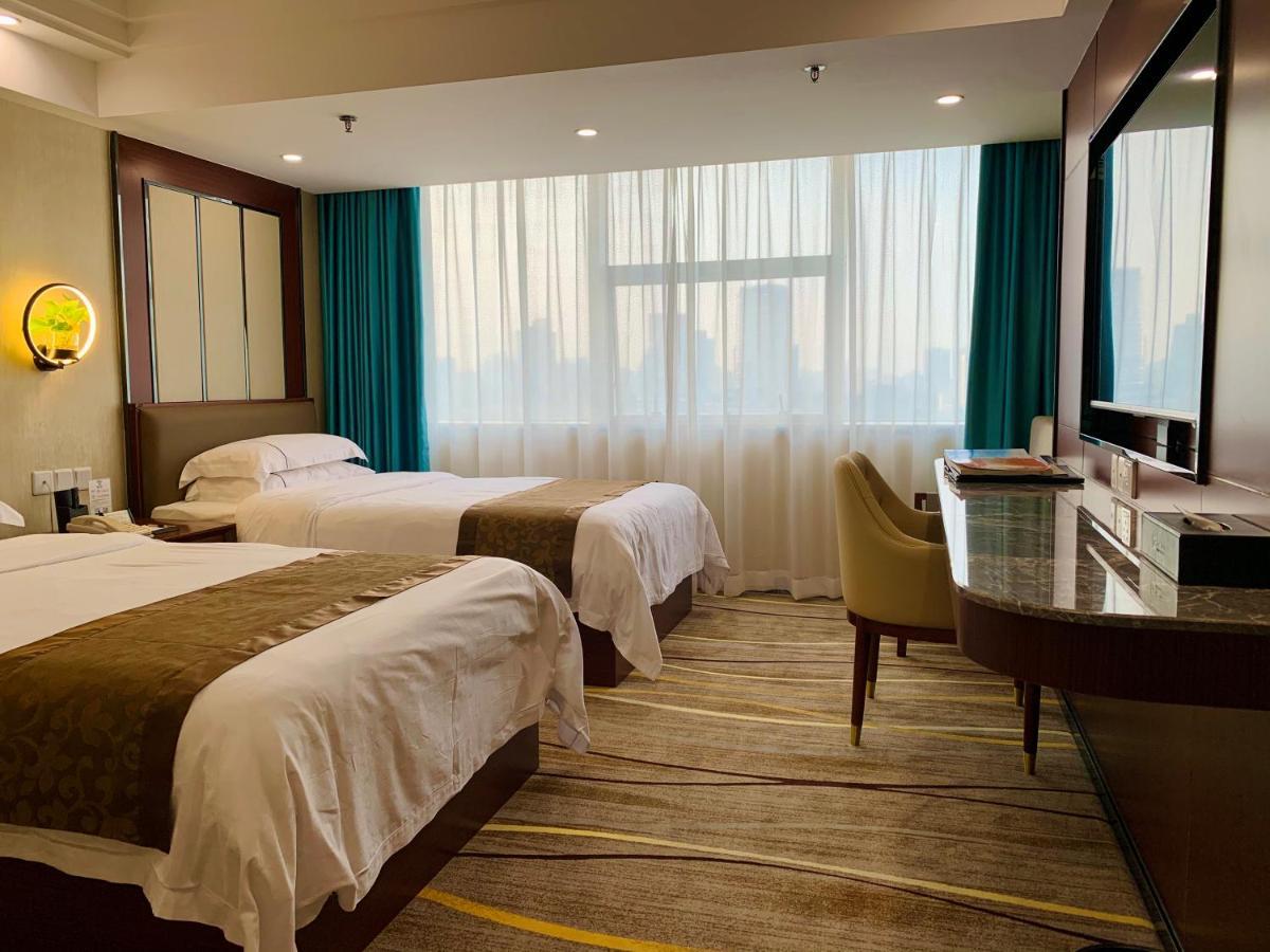 Skyline Plaza Hotel Guangzhou Exterior photo