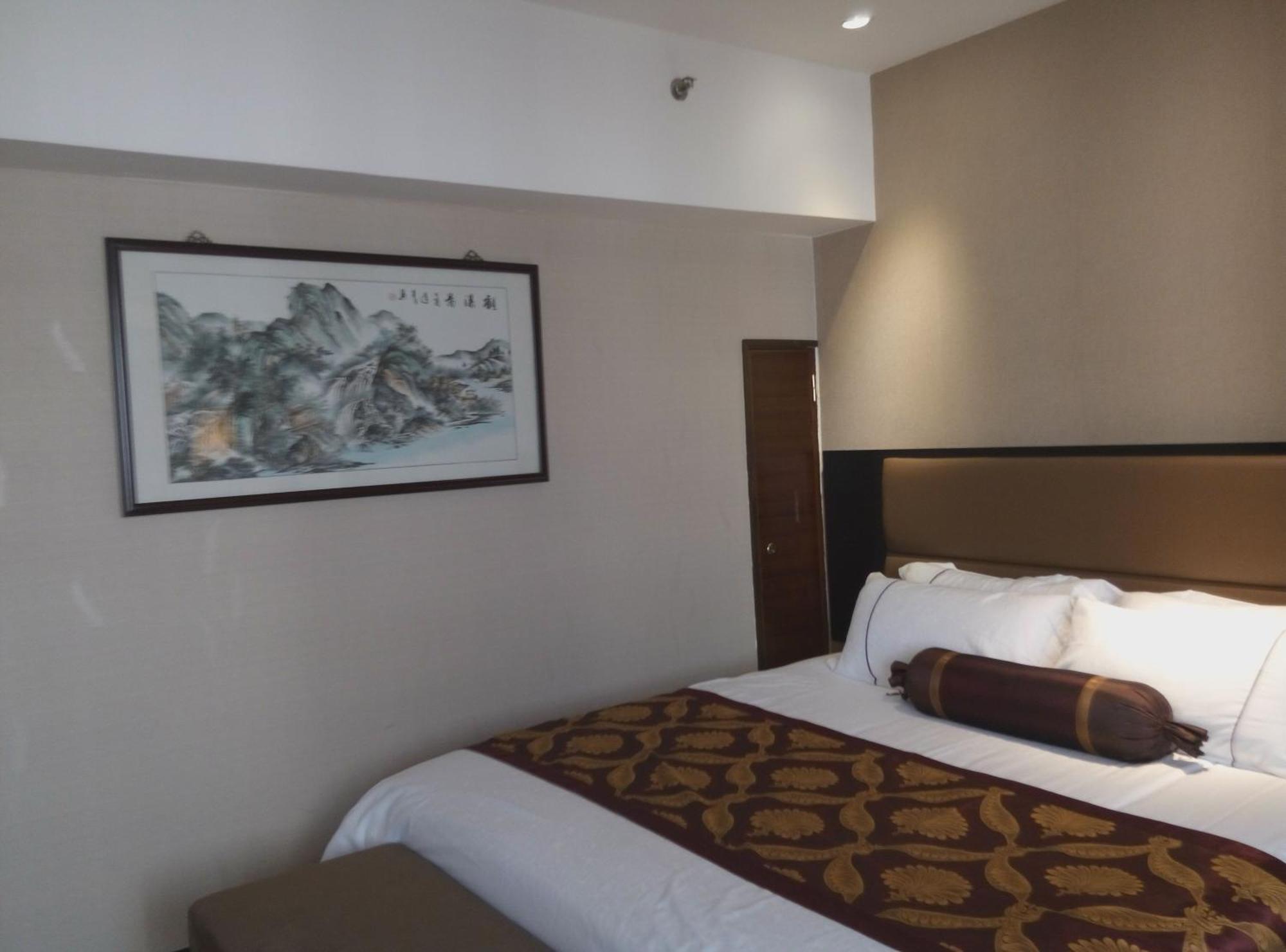 Skyline Plaza Hotel Guangzhou Exterior photo